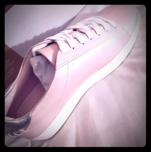 Call it spring Lulia sneaker